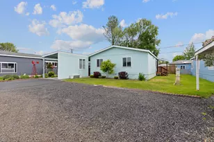 185 NW Harwood Ave, Prineville, OR 97754 - Photo 1