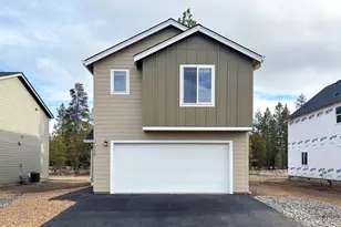 51738 Jubilee Pine Dr, La Pine, OR 97739 - Photo 1
