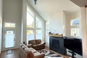 157 W Heising Dr, Sisters, OR 97759 - Photo 1