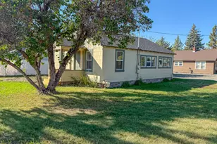 485 NE 7th St, Prineville, OR 97754 - Photo 1