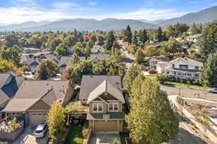 401 Clinton St, Ashland, OR 97520 - Photo 1