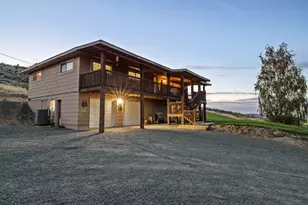 10580 Buesing Rd, Klamath Falls, OR 97603 - Photo 1