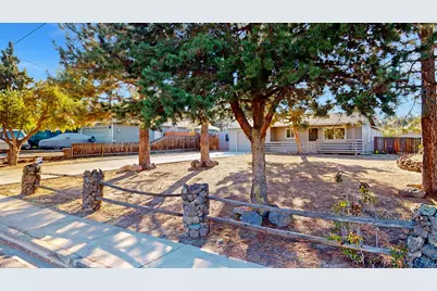 2015 SW 20th Street, Redmond, OR 97756 - Photo 1