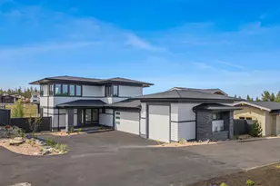 379 NW Crosby Dr, Bend, OR 97703 - Photo 1