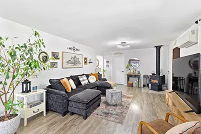 2951 Rogue River Highway, Gold Hill, OR 97525 - Photo 1