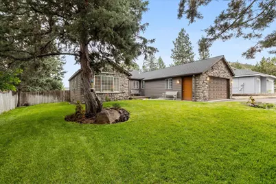 1622 NE Parkridge Drive, Bend, OR 97701 - Photo 1