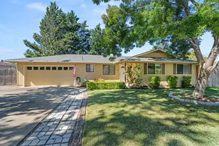 2995 Bedford Cir, Medford, OR 97504 - Photo 1