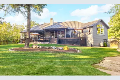 559 Pleasantville Way, Grants Pass, OR 97526 - Photo 1