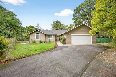 530 NW Midland Avenue, Grants Pass, OR 97526 - Photo 1