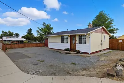 233 Lozier Lane, Medford, OR 97501 - Photo 1