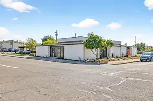 55 N 2nd St, Central Point, OR 97502 - Photo 1