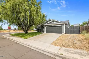 7894 Laura Ln, White City, OR 97503 - Photo 1