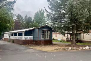 61445 SE 27th St, Bend, OR 97702 - Photo 1