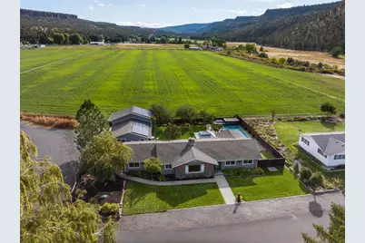 198 NE Marmot Lane, Prineville, OR 97754 - Photo 1