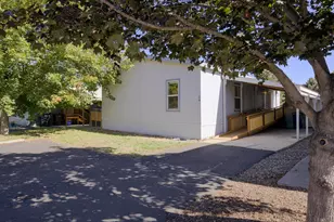 1201 SW 28th St, Redmond, OR 97756 - Photo 1
