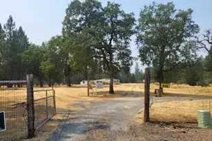 600 Hartsfield Ln, Merlin, OR 97532 - Photo 1