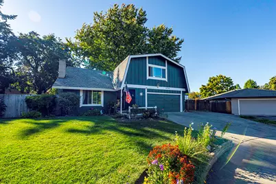 2736 Canterbury Lane, Medford, OR 97504 - Photo 1