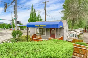 1545 Siskiyou Blvd, Ashland, OR 97520 - Photo 1