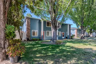 2215 Poplar Dr, Medford, OR 97504 - Photo 1