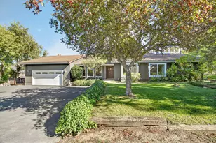 642 Spring Creek Dr, Ashland, OR 97520 - Photo 1