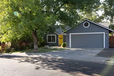 919 NW 20th Court, Redmond, OR 97756 - Photo 1