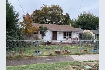 1035 SW J Street, Grants Pass, OR 97526 - Photo 1