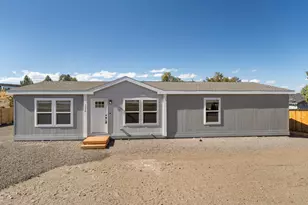 1536 SW Koyoda St, Madras, OR 97741 - Photo 1