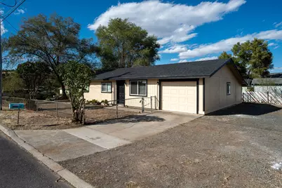 336 SW H Street, Madras, OR 97741 - Photo 1