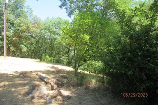 6373 Monument Dr, Grants Pass, OR 97526 - Photo 1