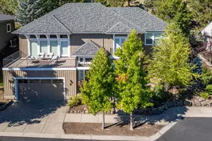 2525 NW 1st St, Bend, OR 97703 - Photo 1