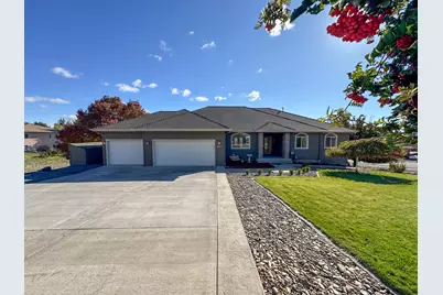 360 Basin View Court, Klamath Falls, OR 97603 - Photo 1