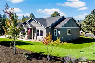 810 Willet Ln, Redmond, OR 97756 - Photo 1