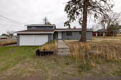 511 SW Fairgounds Road, Madras, OR 97741 - Photo 1