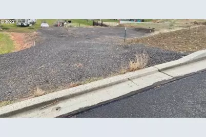 1901 SW Runnion Lane, Pendleton, OR 97801 - Photo 1