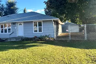 4430 Clinton Ave, Klamath Falls, OR 97603 - Photo 1