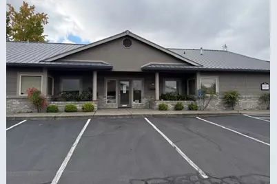 935 Town Centre Drive #B, Medford, OR 97504 - Photo 1