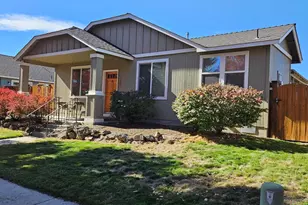 1297 NE 3rd St, Redmond, OR 97756 - Photo 1