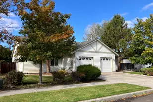 1297 NE Dawson Dr, Bend, OR 97701 - Photo 1