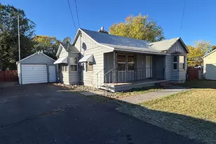 4522 Peck Dr, Klamath Falls, OR 97603 - Photo 1