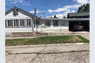 615 N 2nd Street, Klamath Falls, OR 97601 - Photo 1