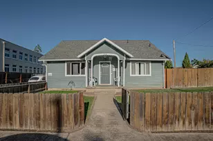 512 N Holly St, Medford, OR 97501 - Photo 1