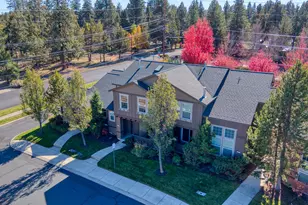 617 SW Peak View Pl, Bend, OR 97702 - Photo 1