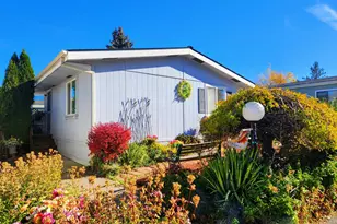 1001 SE 15th St, Bend, OR 97702 - Photo 1