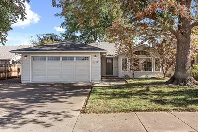 1132 Hampton Drive, Central Point, OR 97502 - Photo 1