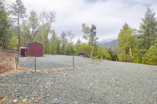 925 Ferry Rd, Grants Pass, OR 97526 - Photo 1