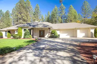6995 Monument Dr, Grants Pass, OR 97526 - Photo 1