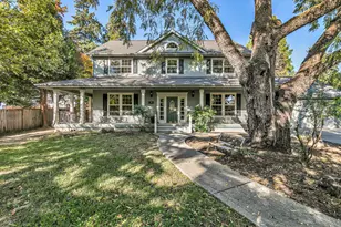 245 Jackson Creek Dr, Jacksonville, OR 97530 - Photo 1