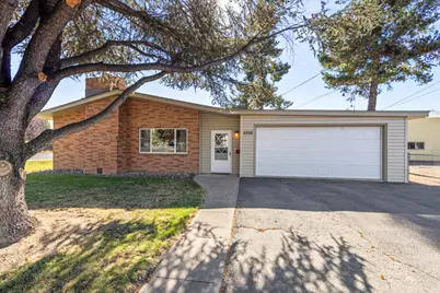 5752 Denver Avenue, Klamath Falls, OR 97603 - Photo 1