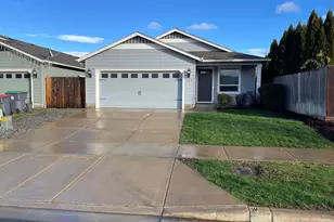 760 Nicholas Lee Dr, Medford, OR 97501 - Photo 1