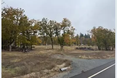 Ellison Loop # 28, Merlin, OR 97532 - Photo 1